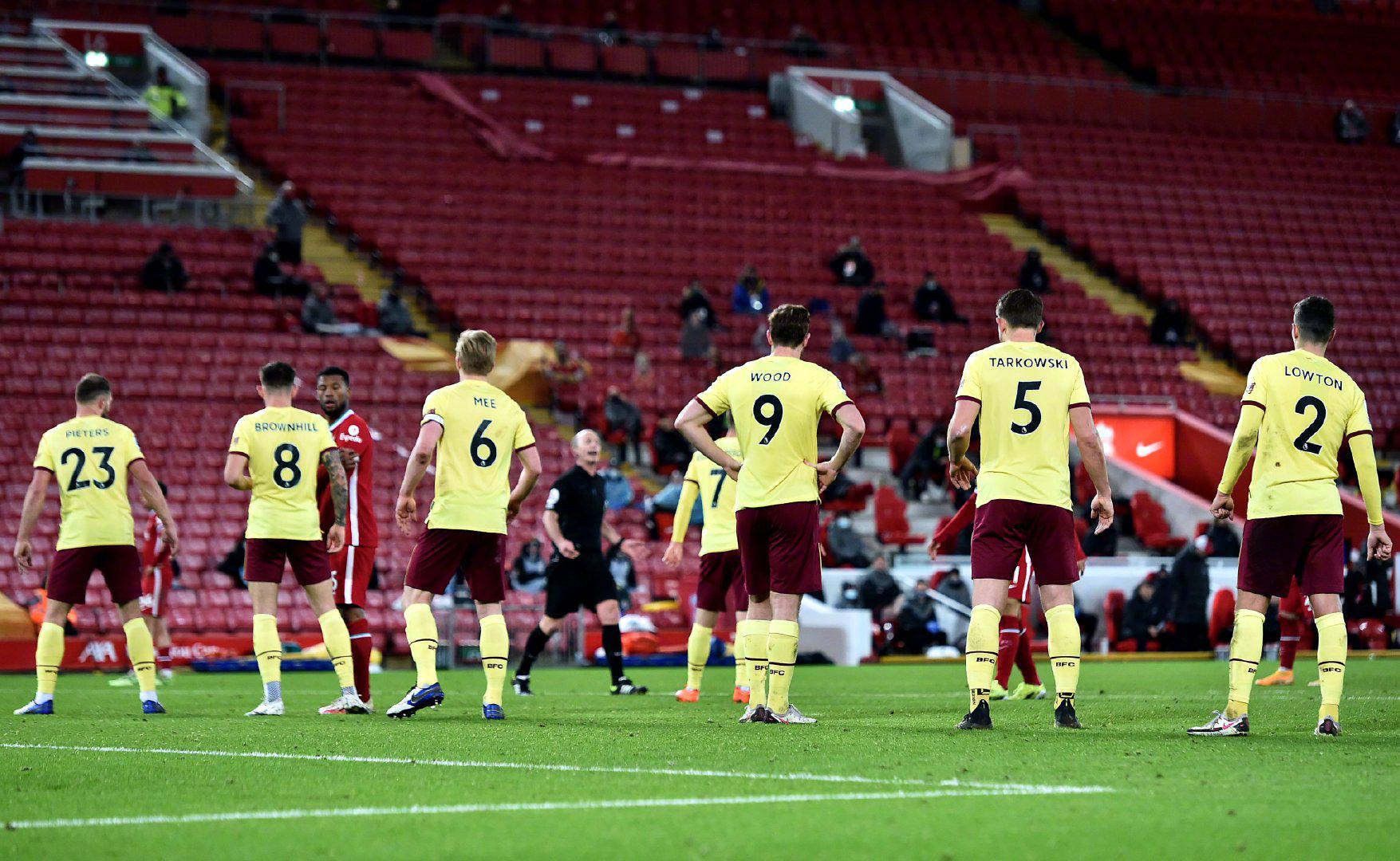 上的表现充 上的表现充